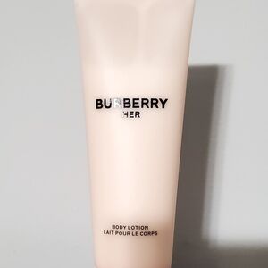 Burberry Her Soft Cream Body Lotion